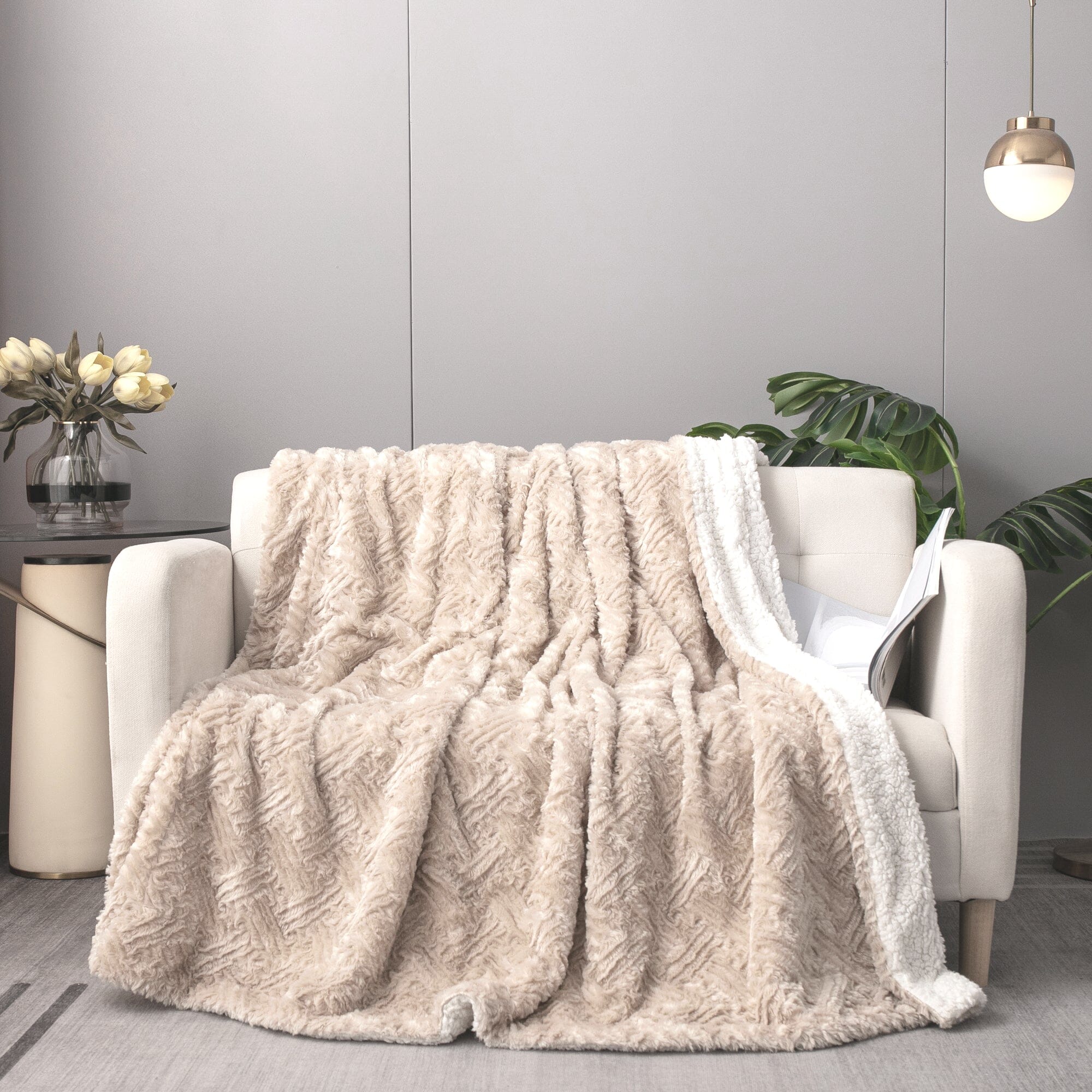 DaDalogy Bedding Champagne Ivory Faux Fur Throw Blanket